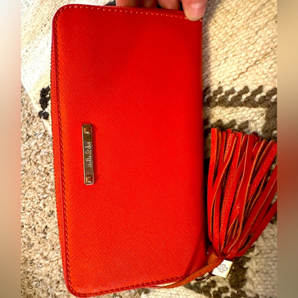 Stella and dot red and pink wallet clutch. Perfect pop of color